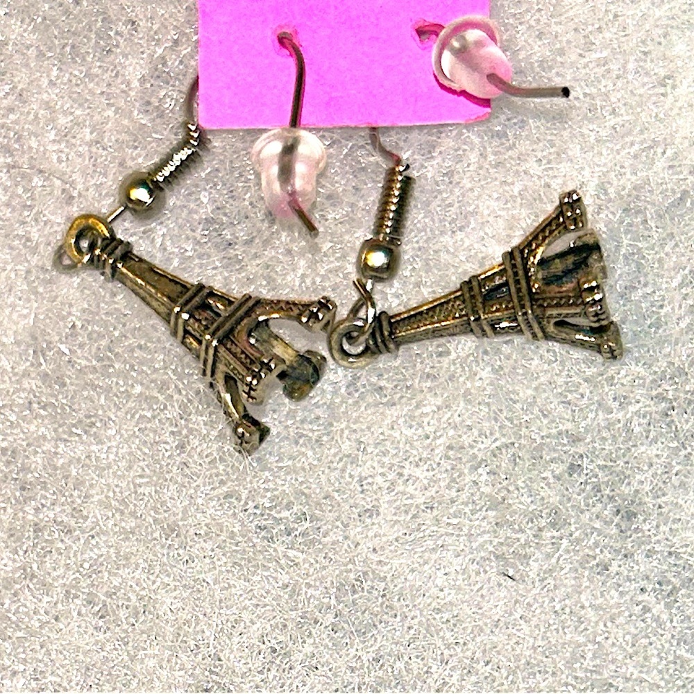 NWT buster punch  / gallery dept artist / luxury earrings hypoallergenic - Picture 2 of 4